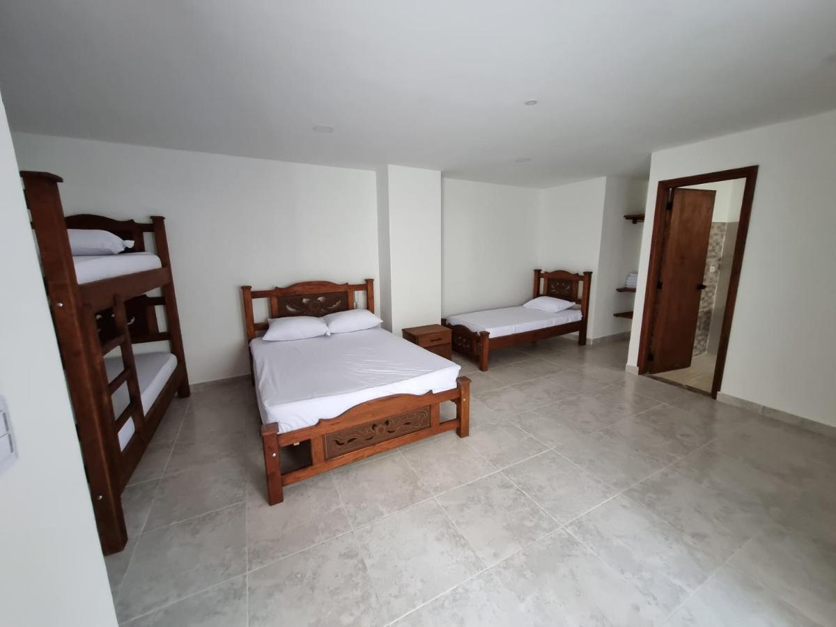 Hotel Antonella Plaza Pinchote Zewnętrze zdjęcie