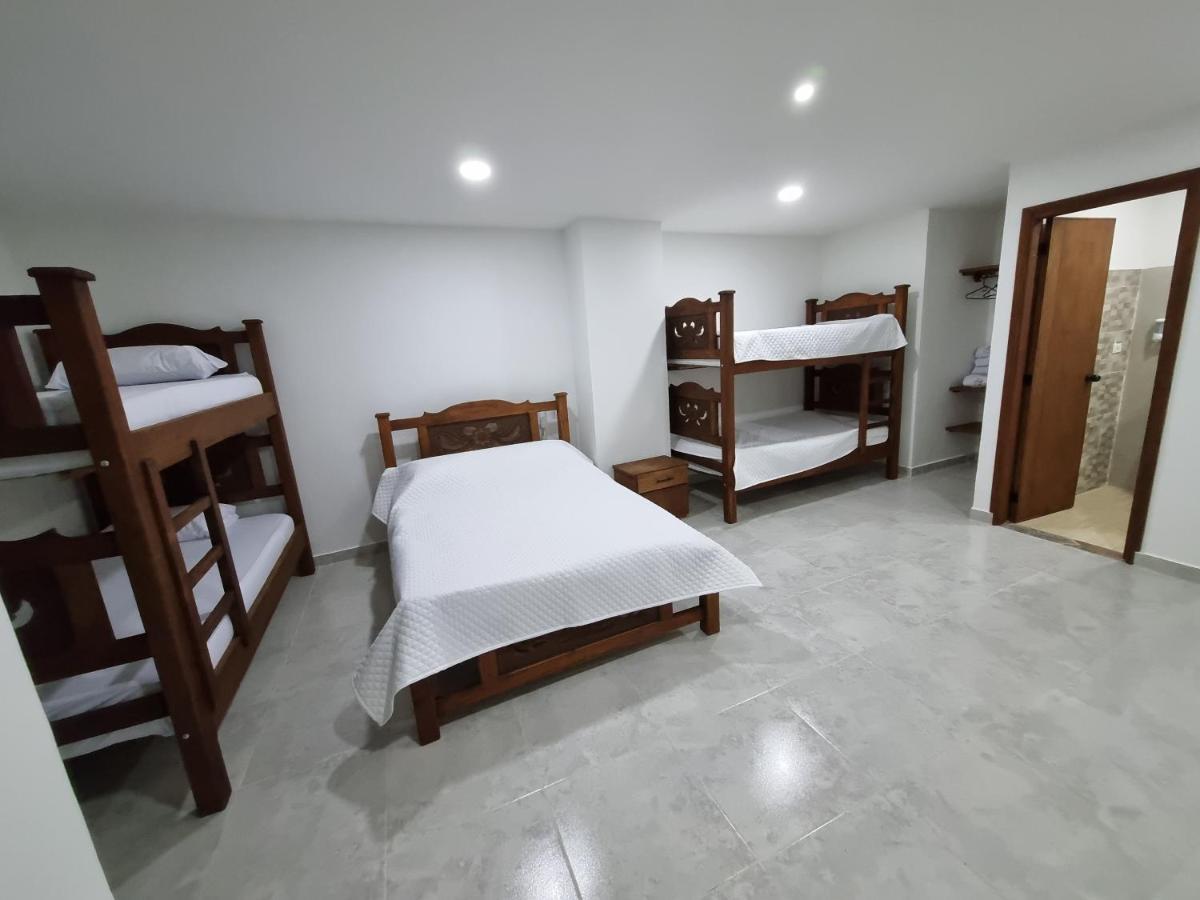 Hotel Antonella Plaza Pinchote Zewnętrze zdjęcie
